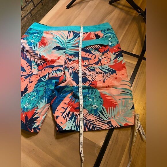Tropical swim / board shorts - Picture 5 of 6